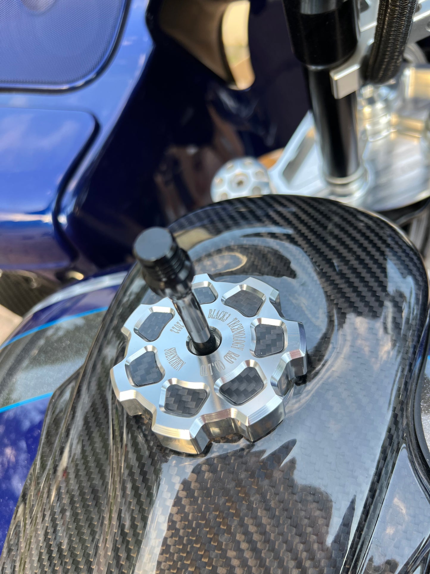 Billet Gas Cap with Carbon Fiber Insert