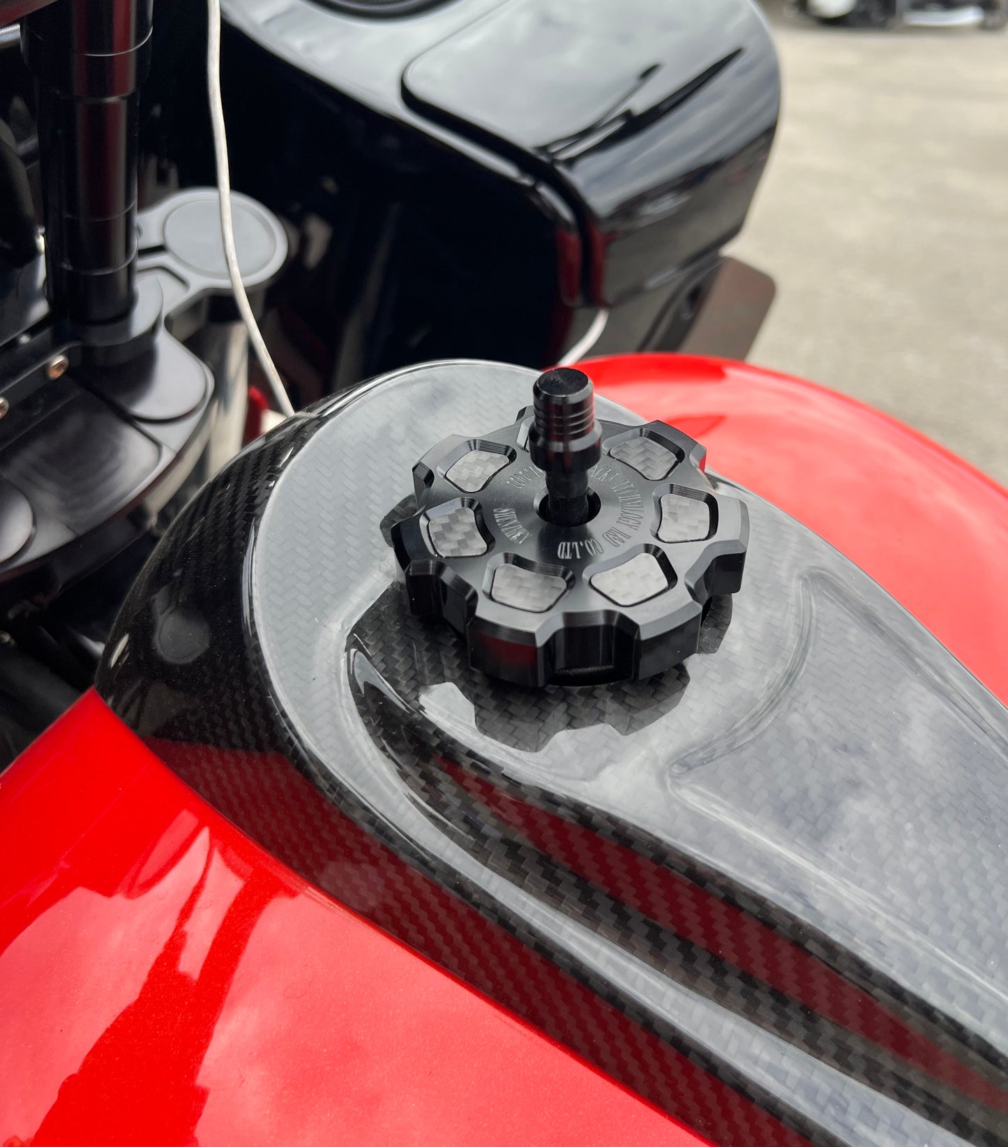 Billet Gas Cap with Carbon Fiber Insert